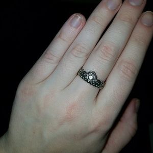 Pandora ring